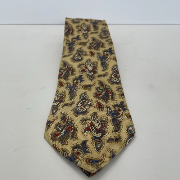 Jos. A. Bank Other - Jos A Bank Premier Collection Yellow Paisley Silk Tie 3.75" Wide‎